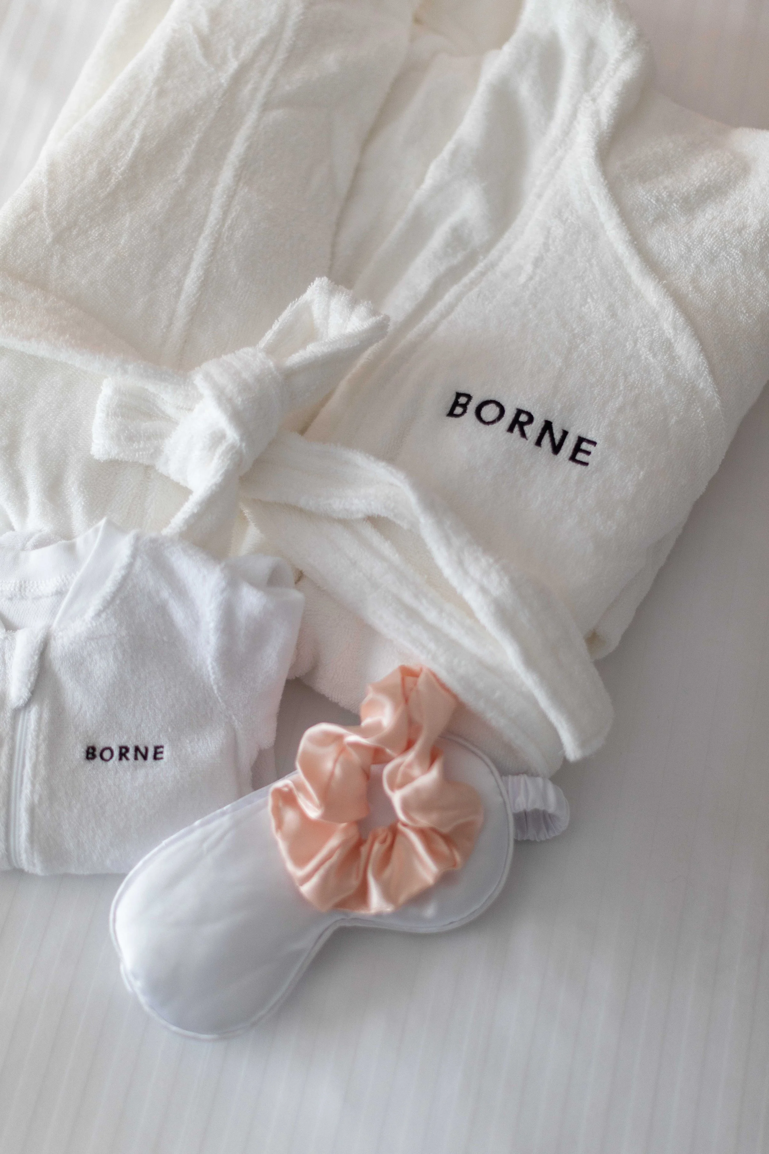 Borne In Bed Set